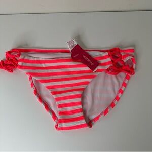 Nwt Xhilaration women’s white and pink bikini bottoms